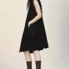 Anonymity of the Lining Dress