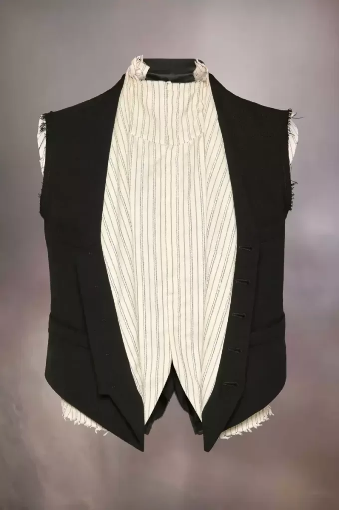 Anonymity of the lining waistcoat Anonymity of the lining waistcoat