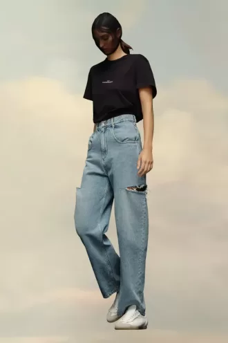 Denim jeans with slash details