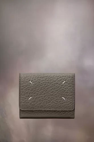 Four stitches wallet