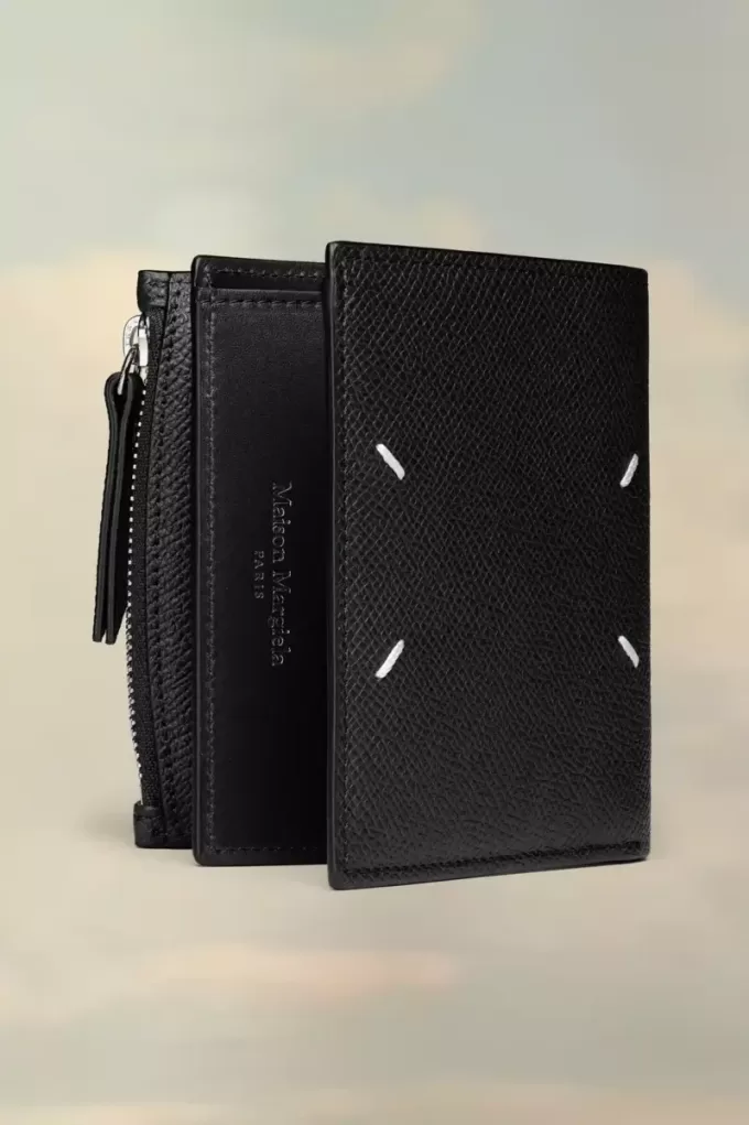 Four stitches wallet Four stitches wallet