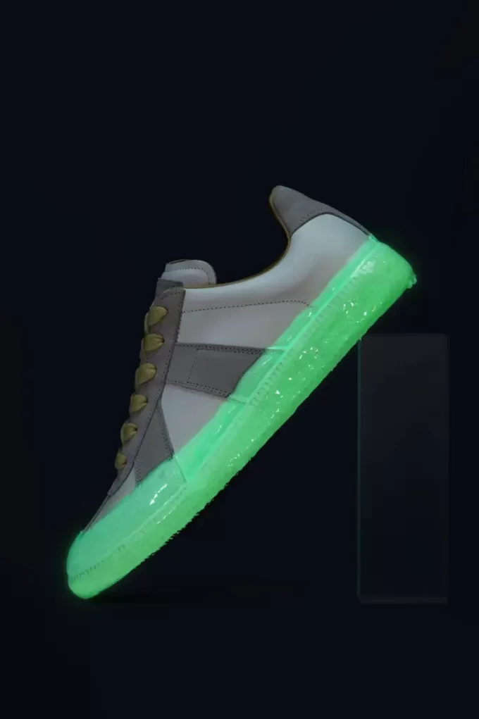 Maison Margiela Replica Glow
