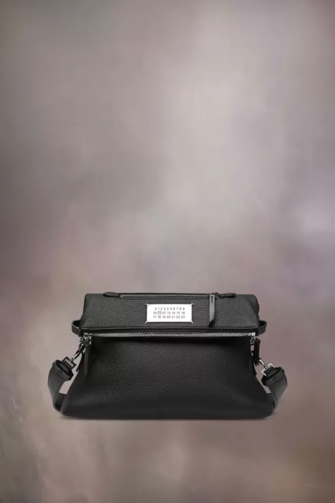 Soft 5AC on-body bag