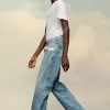 Straight jeans with contrasted pockets Straight jeans with contrasted pockets