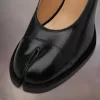 Tabi Bourgeoise Pump
