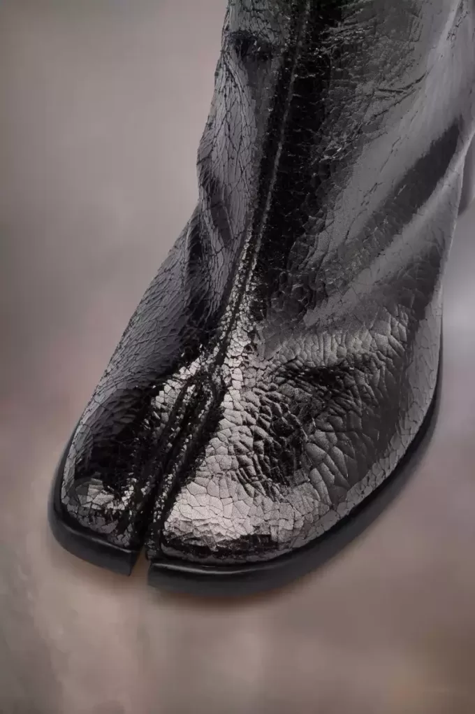 Tabi Broken Mirror Boots