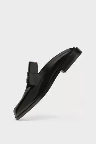 Tabi City loafer mules